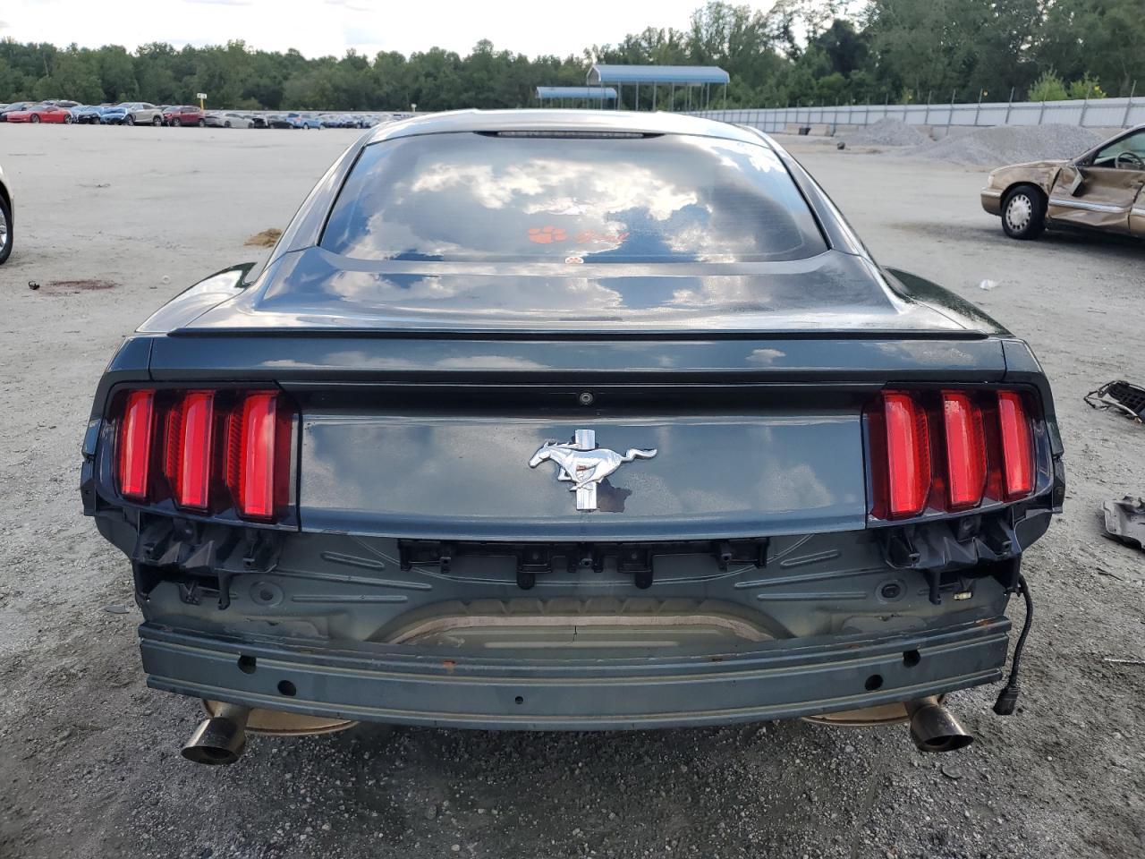 2015 Ford Mustang - Image 6