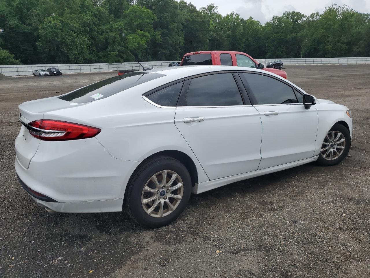 2018 Ford Fusion S - Image 3