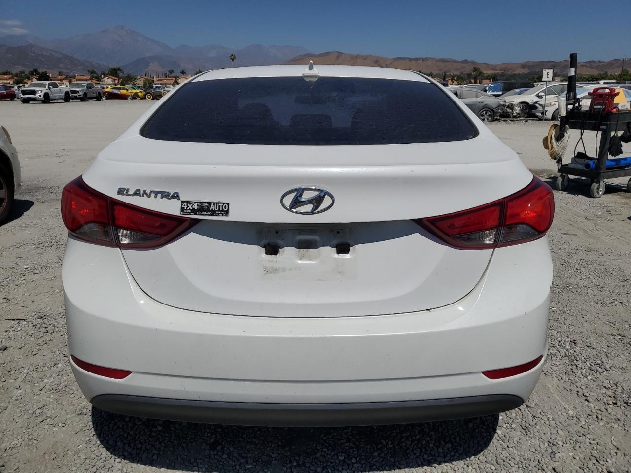 2016 Hyundai Elantra Se - Фото 6