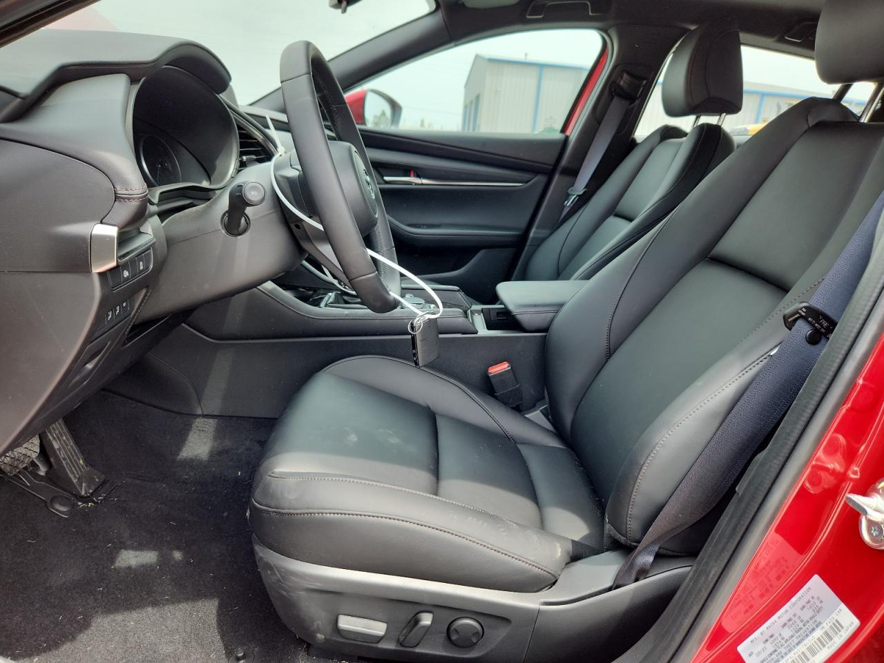 2025 Mazda 3 Preferred - Фото 7