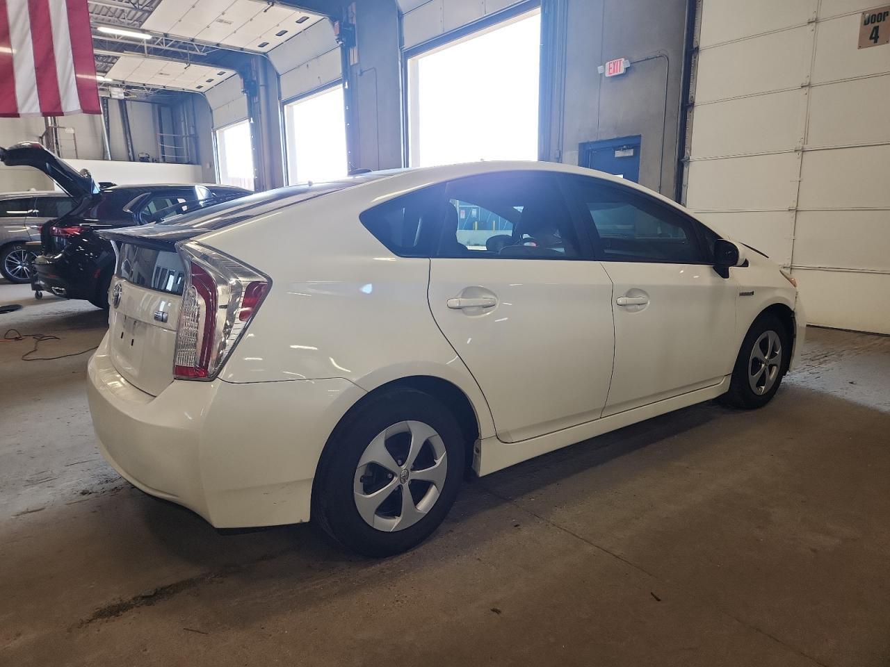 2012 Toyota Prius - Image 3