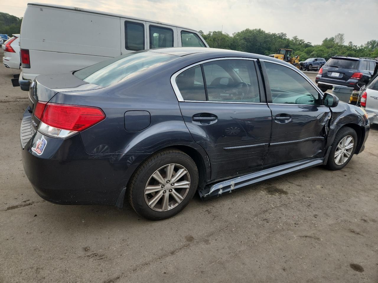 2011 Subaru Legacy 2.5I Premium - Фото 3
