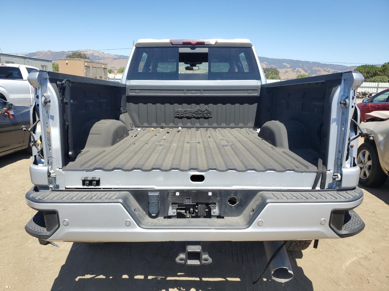 2023 Chevrolet Silverado K3500 High Country - Фото 6