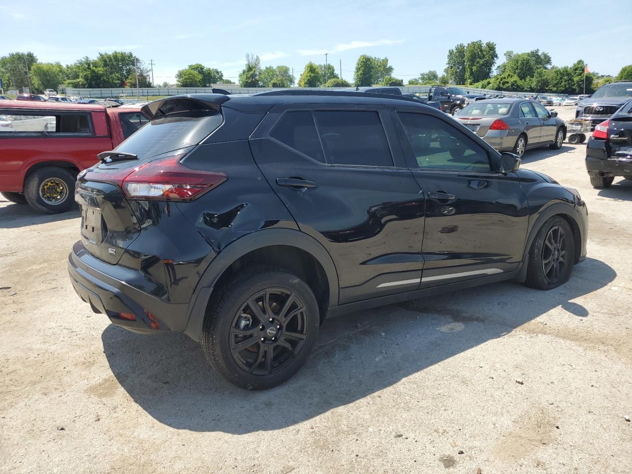 2024 Nissan Kicks Sr - Фото 3