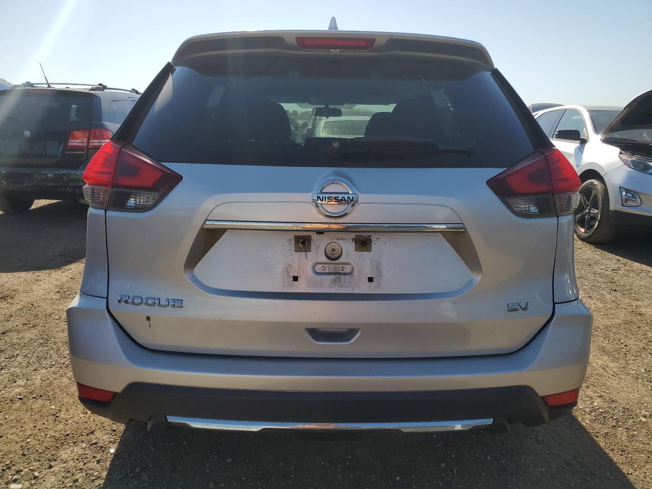 2017 Nissan Rogue S - Фото 6