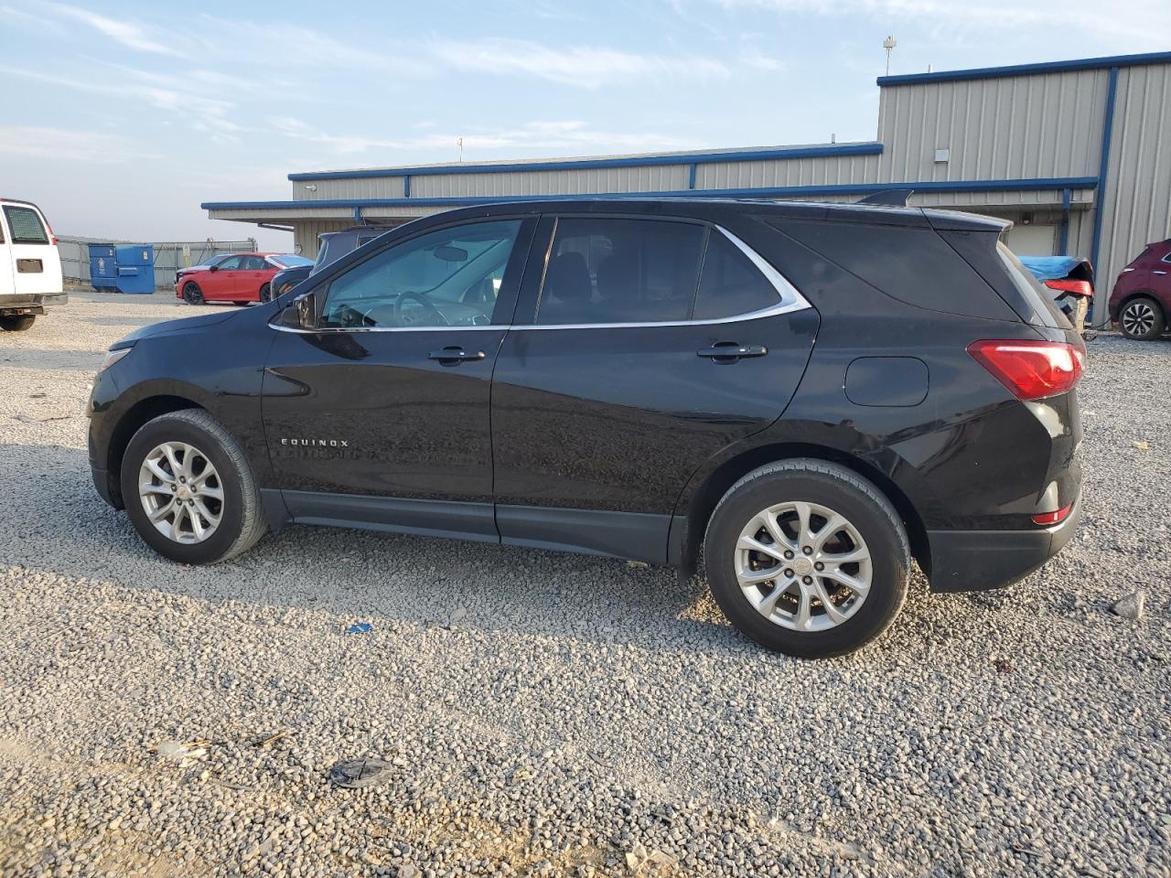 2019 Chevrolet Equinox Lt - Image 2