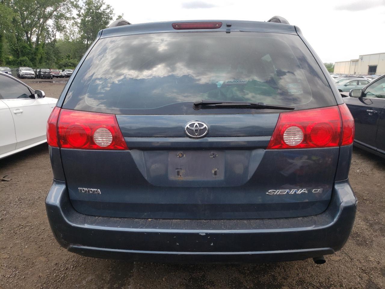 2007 Toyota Sienna Ce - Image 6