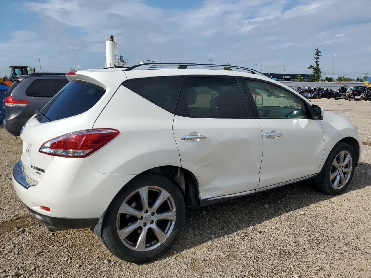 2014 Nissan Murano S - Фото 3
