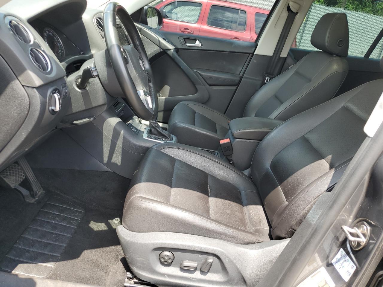 2016 Volkswagen Tiguan S - Фото 7