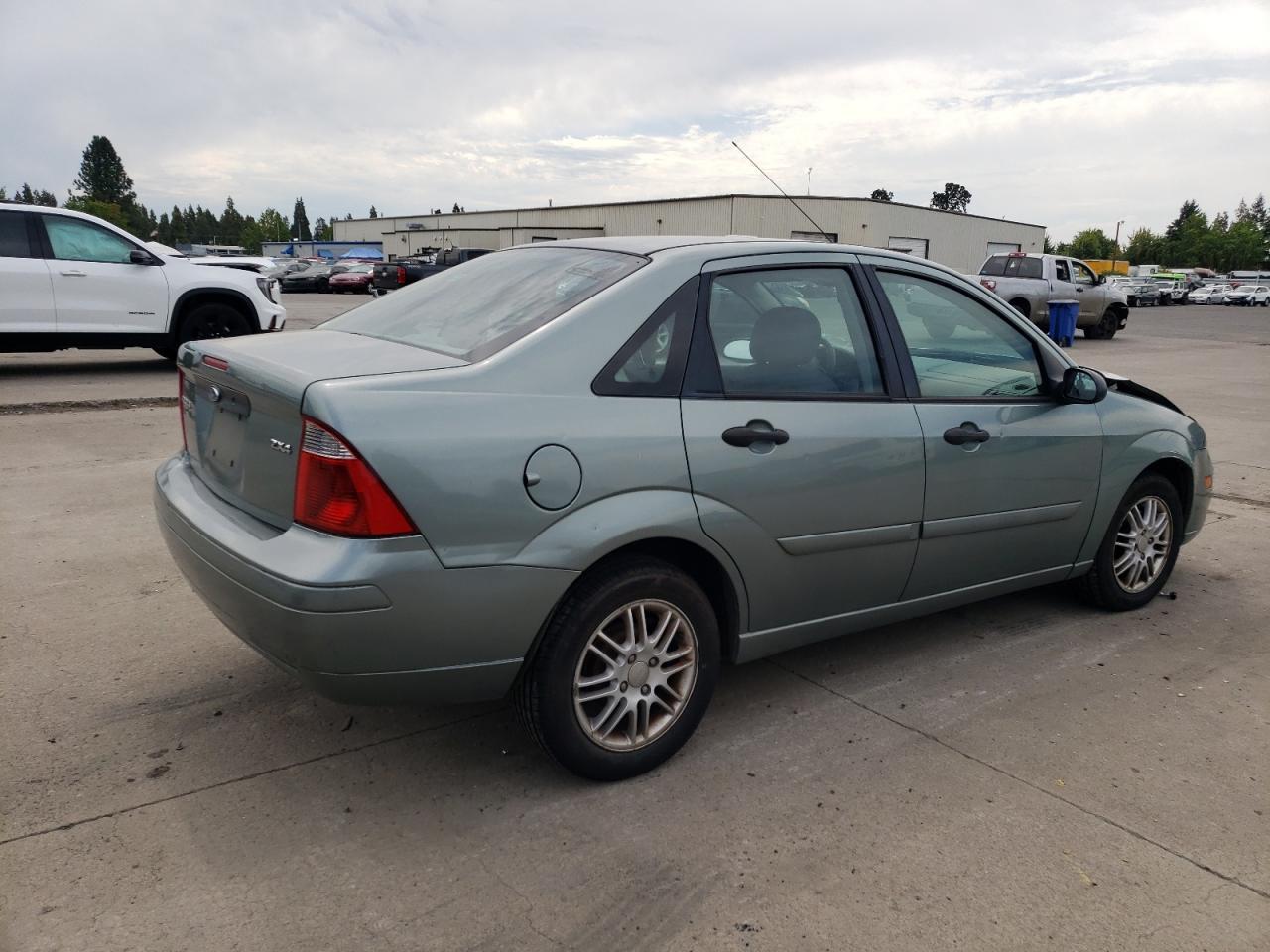 2005 Ford Focus Zx4 - Фото 3