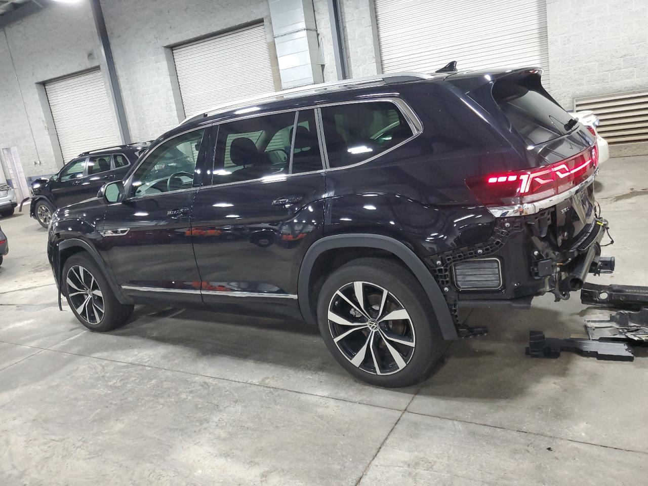 2024 Volkswagen Atlas Sel Premium R-Line - Фото 2