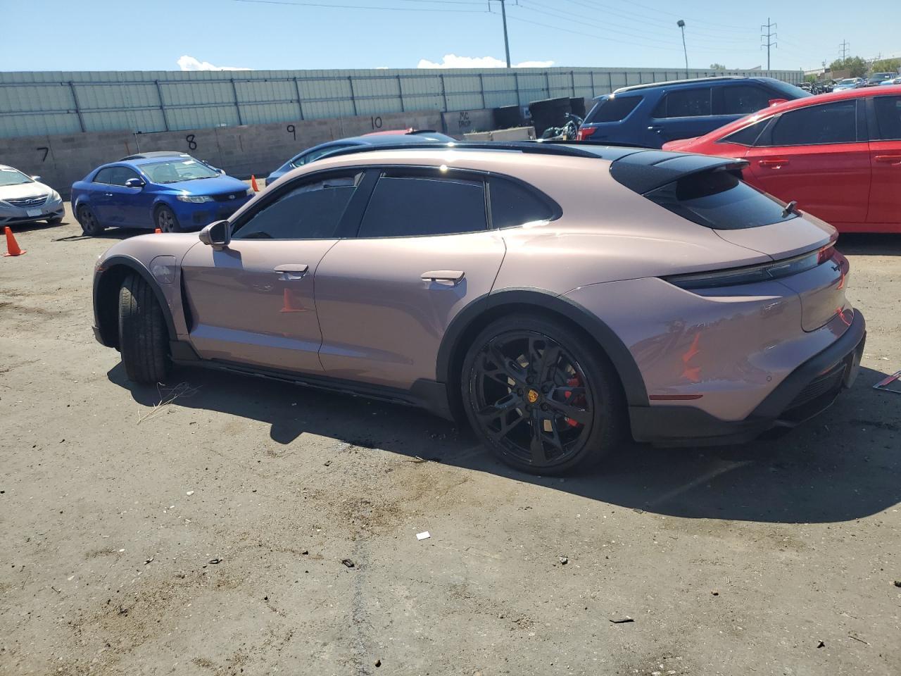 2023 Porsche Taycan Cross Turismo 4S - Фото 2