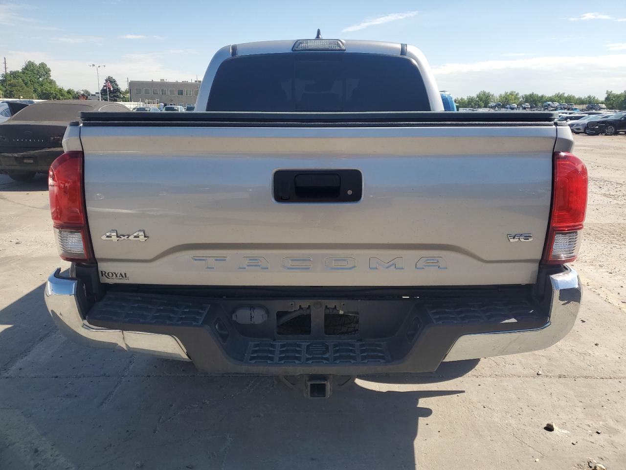 2019 Toyota Tacoma Double Cab - Image 6