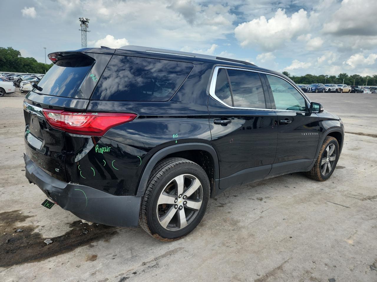2018 Chevrolet Traverse Lt - Фото 3