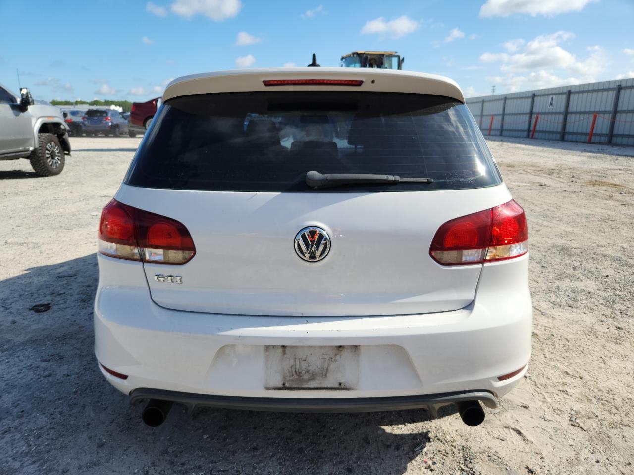 2011 Volkswagen Gti - Image 6