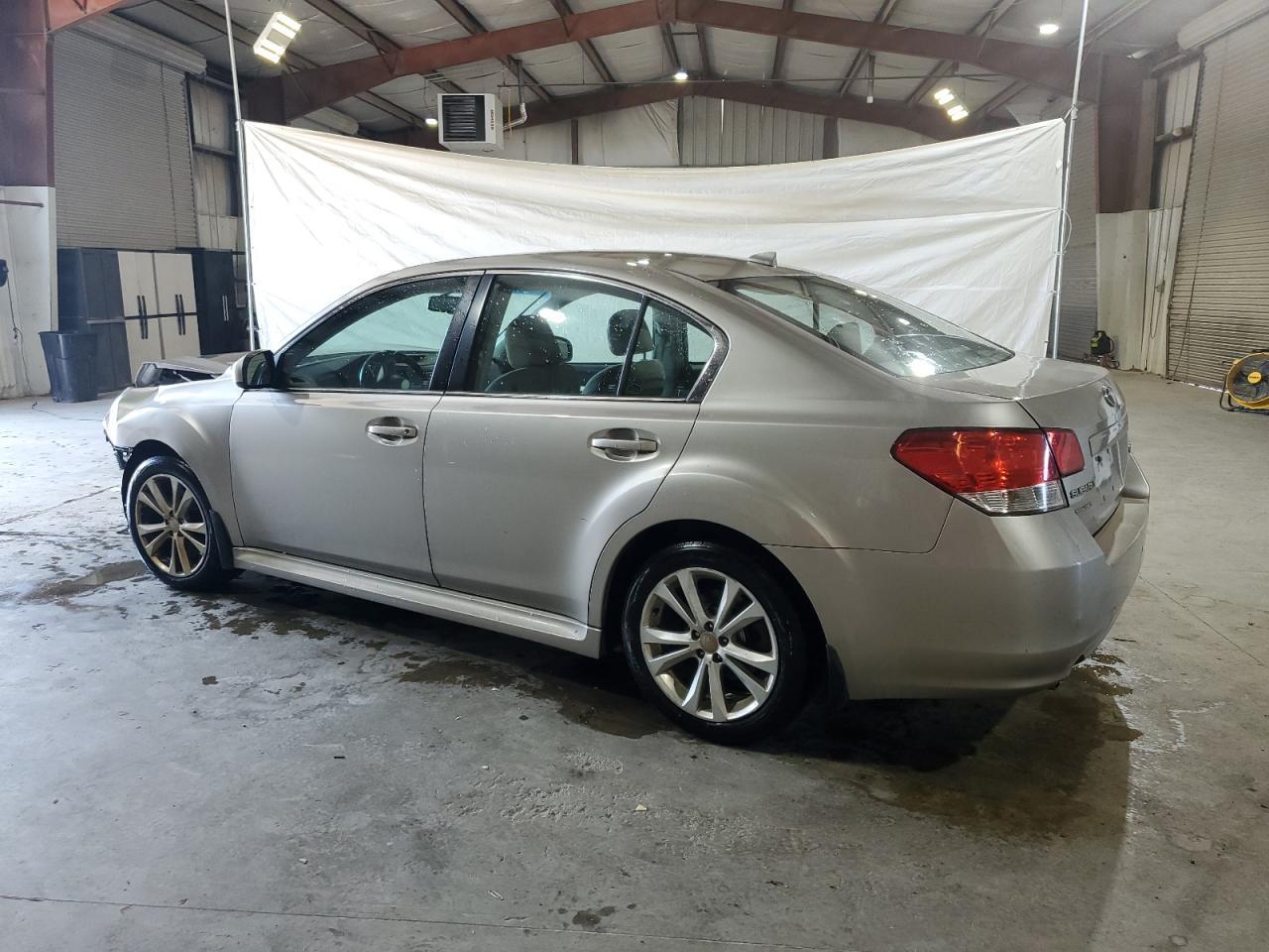 2014 Subaru Legacy 2.5I Premium - Image 2