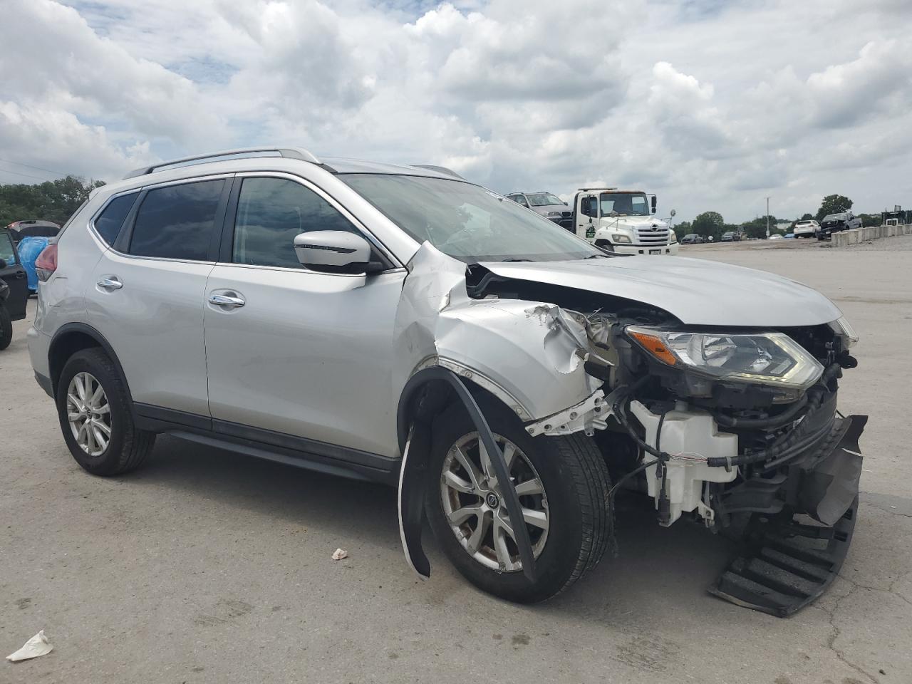 2018 Nissan Rogue S - Image 4