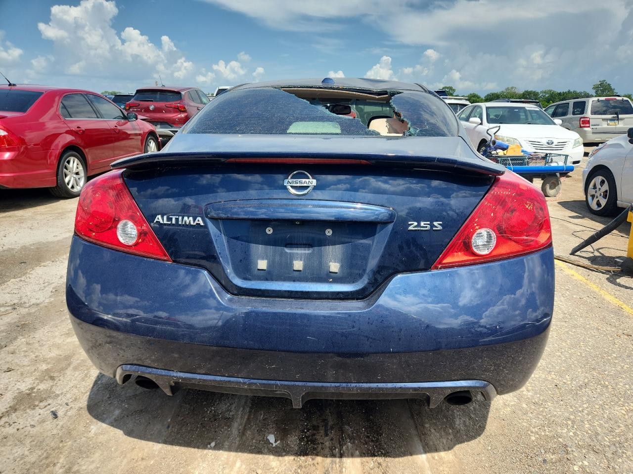 2012 Nissan Altima S - Image 6