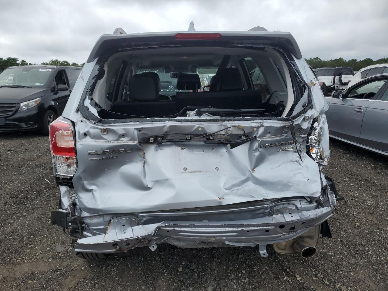 2017 Subaru Forester 2.5I Limited - Image 6