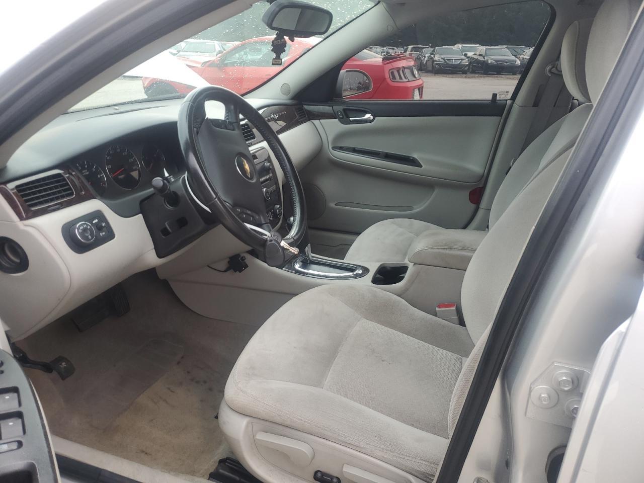 2014 Chevrolet Impala Limited Lt - Image 7
