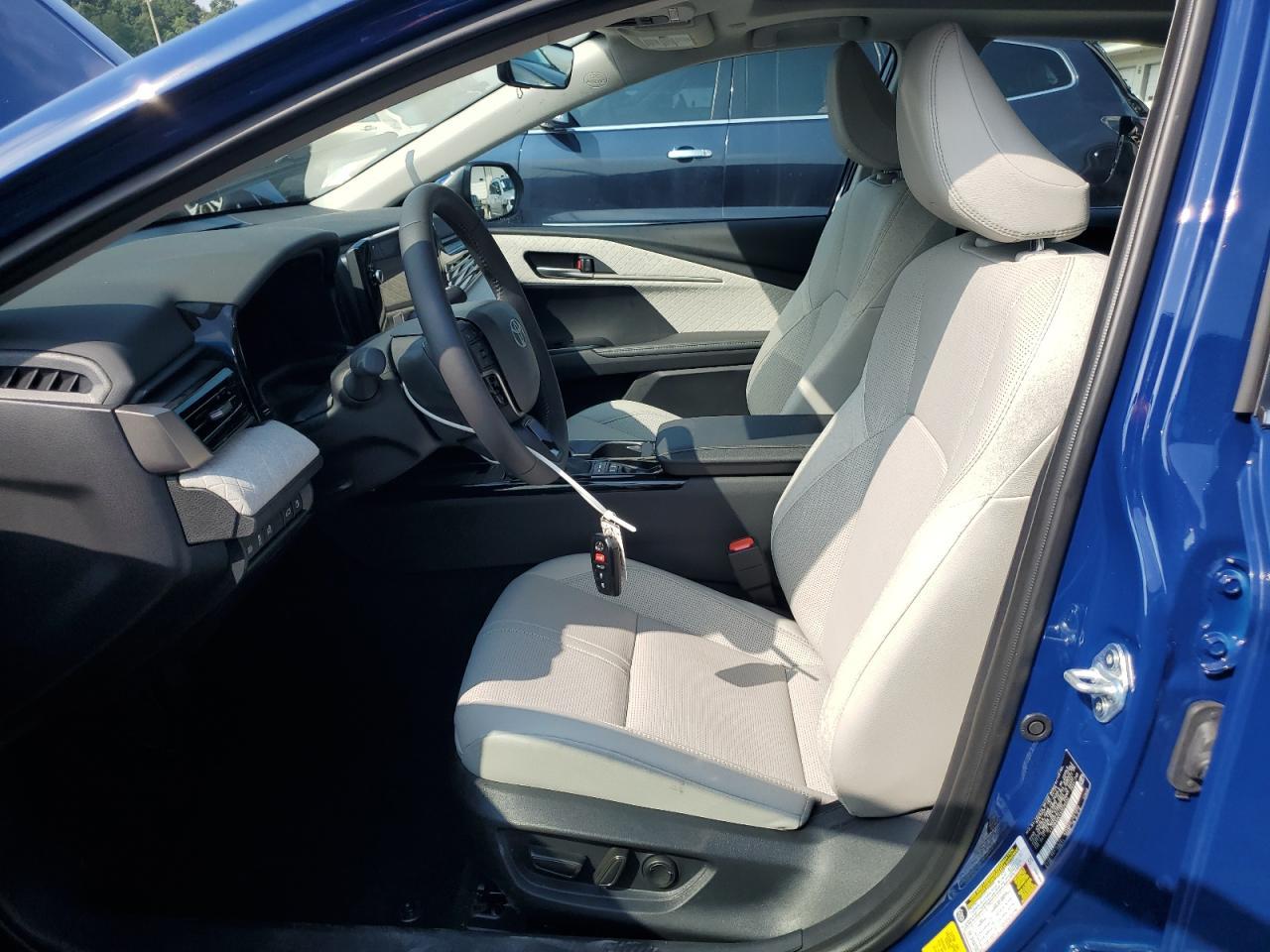 2025 Toyota Camry Xse - Image 7