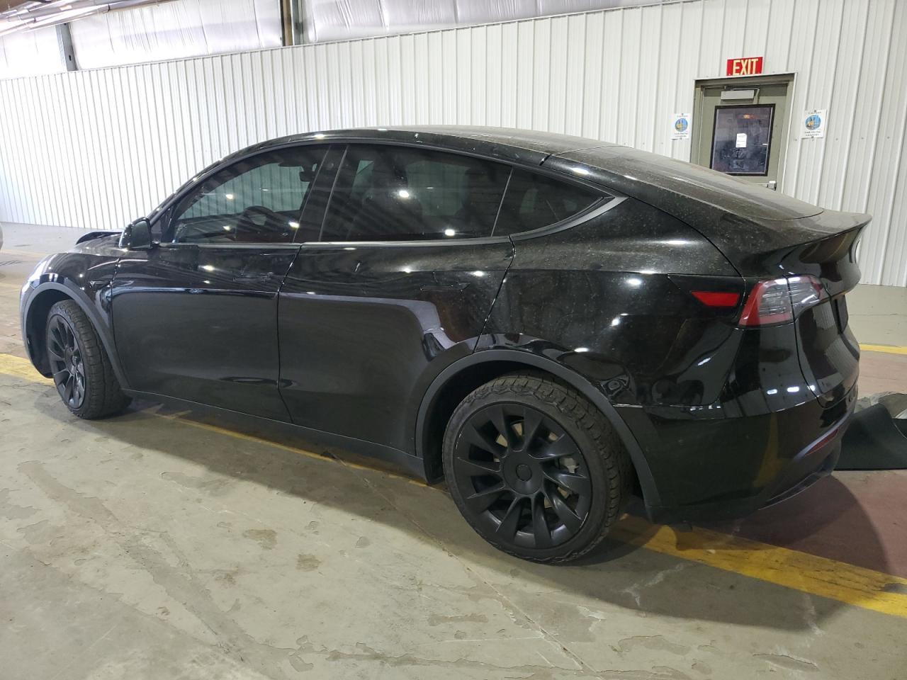 2022 Tesla Model Y - Фото 2