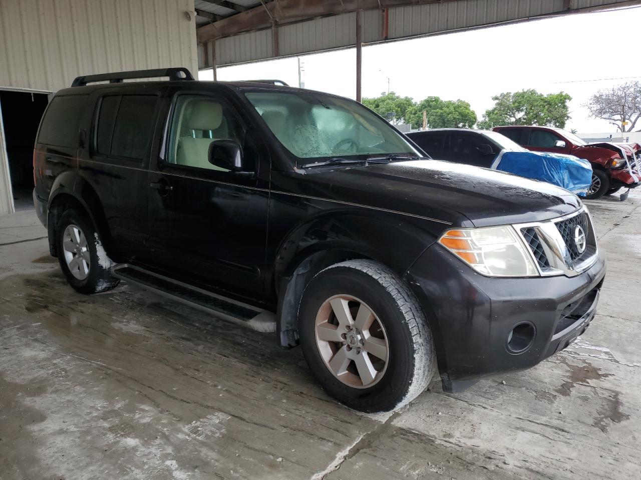 2012 Nissan Pathfinder S - Image 4