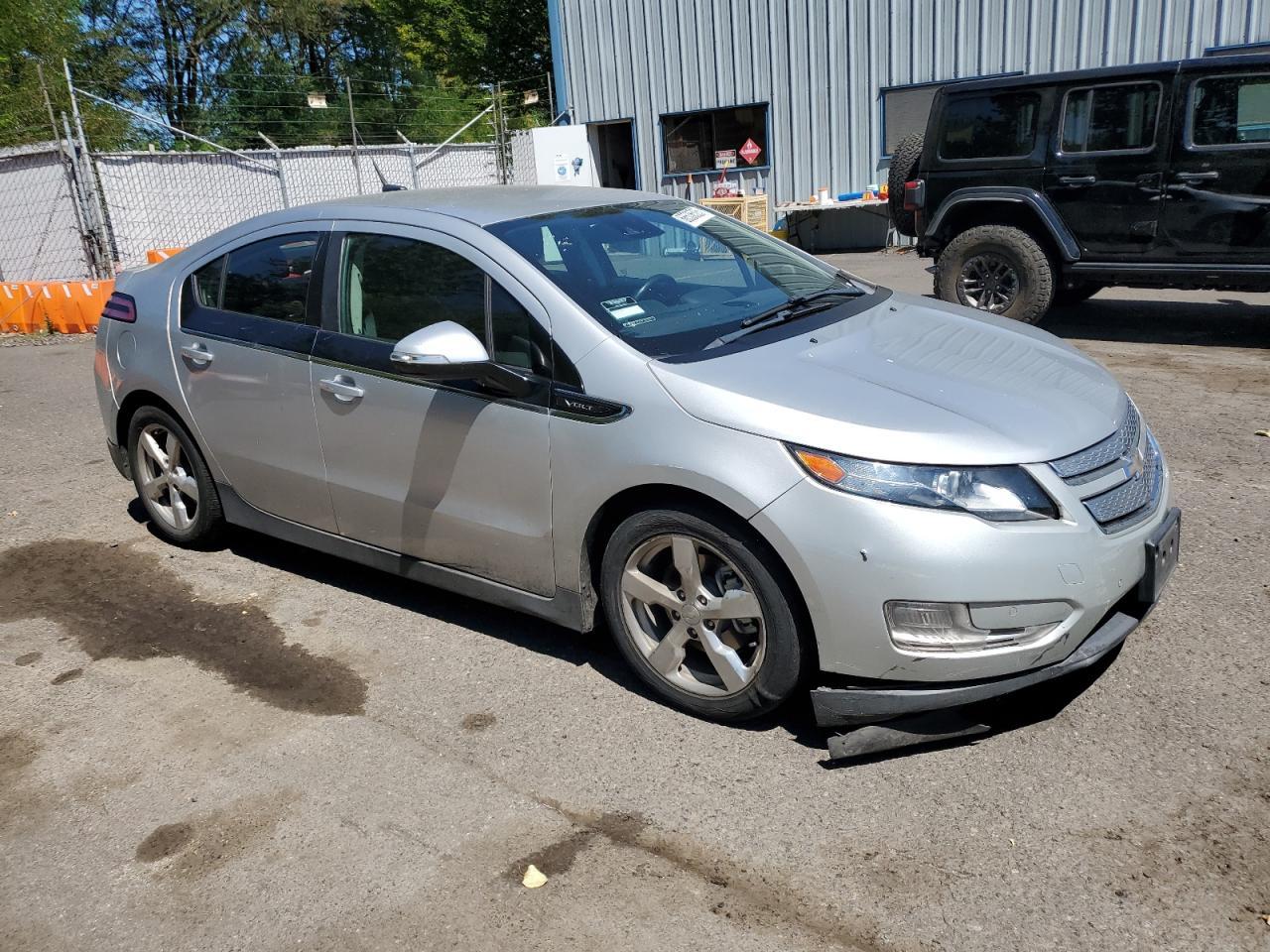 2013 Chevrolet Volt - Фото 4