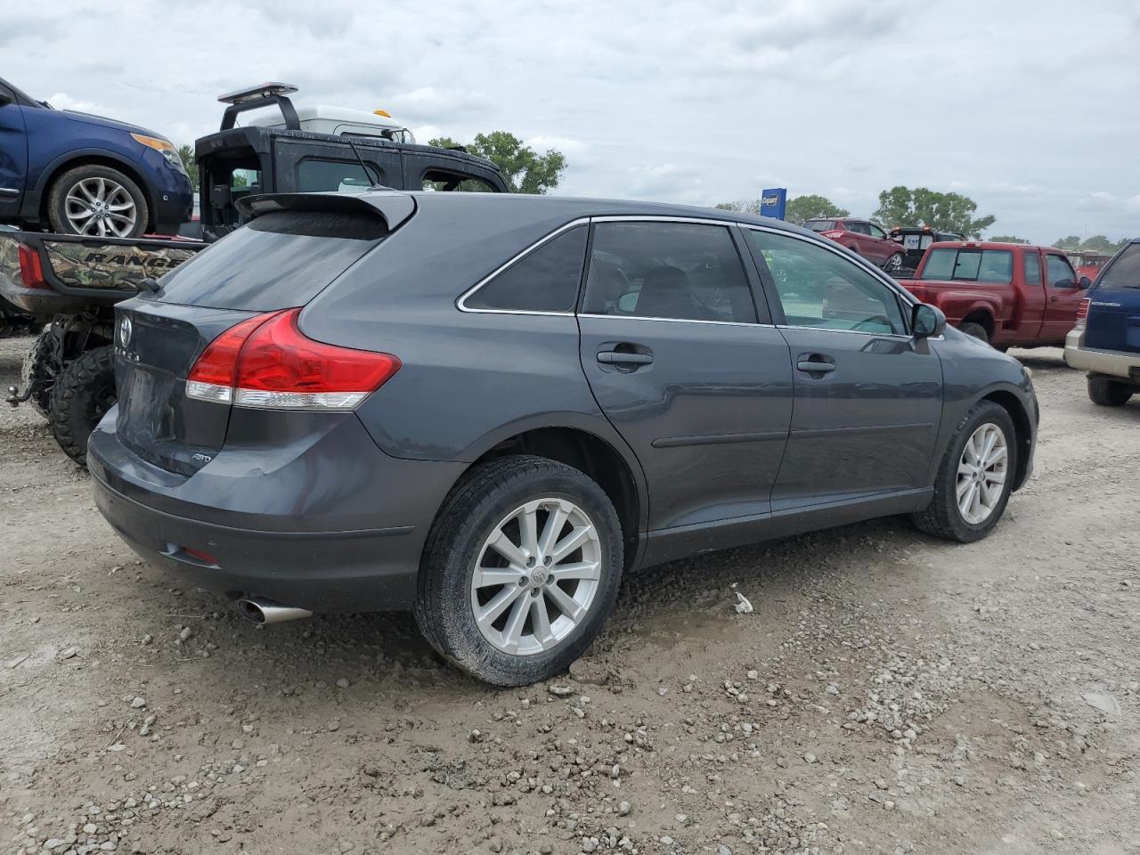 2011 Toyota Venza - Image 3