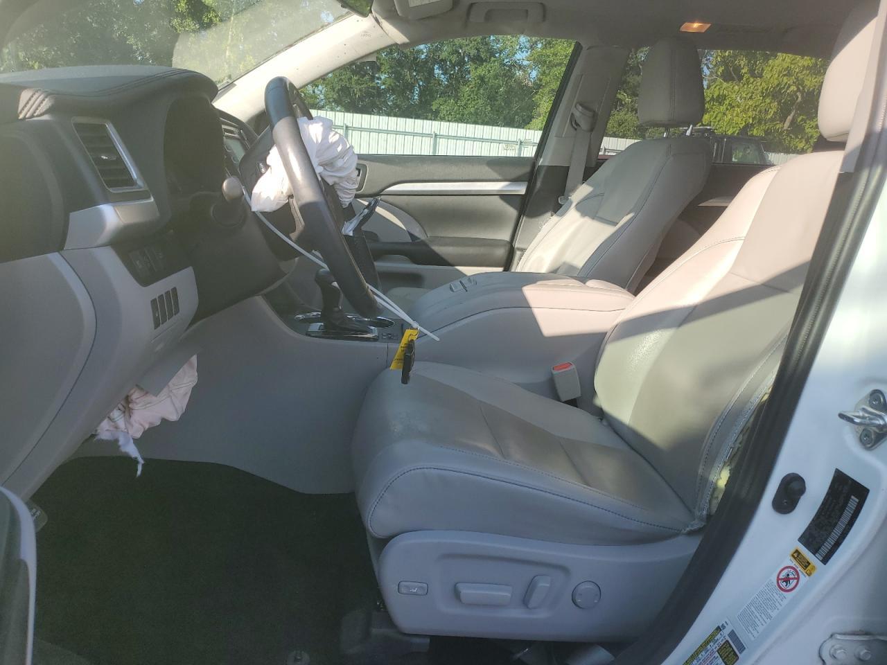2019 Toyota Highlander Se - Image 7