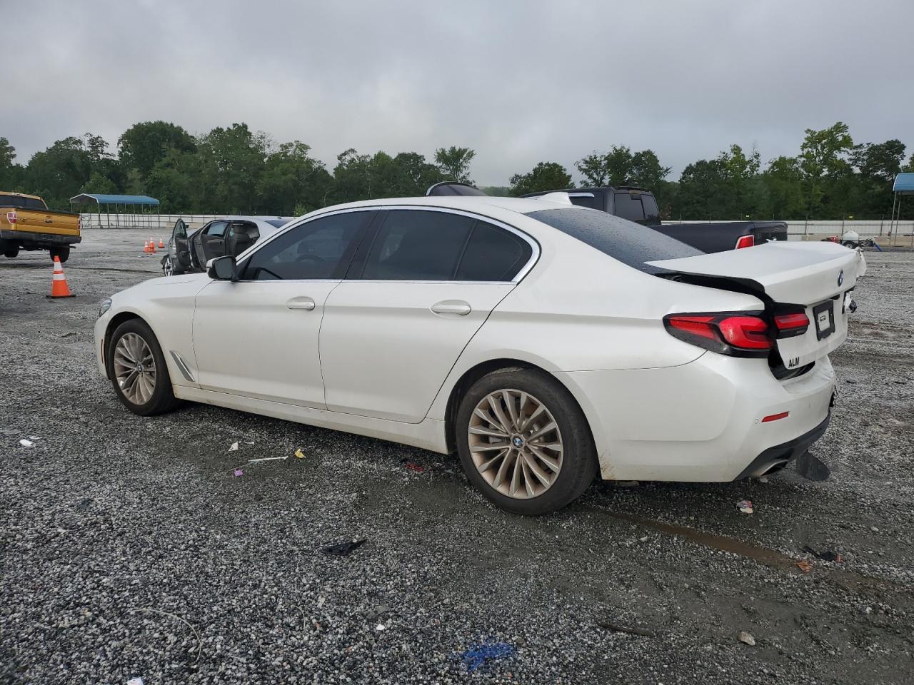 2023 BMW 530 I - Фото 2