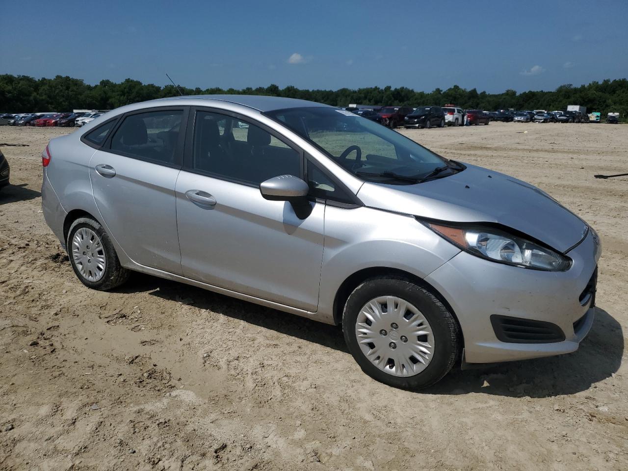 2019 Ford Fiesta S - Фото 4