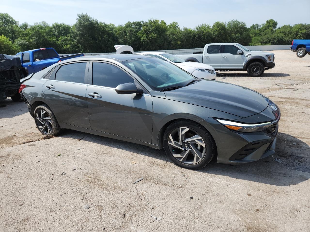 2024 Hyundai Elantra Sel - Image 4