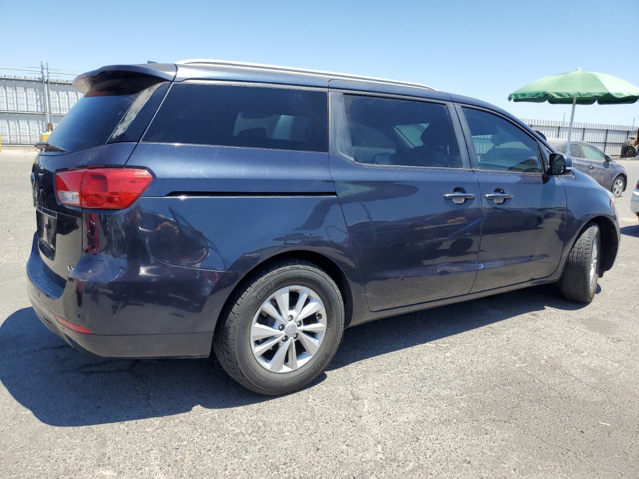 2015 Kia Sedona Lx - Фото 3