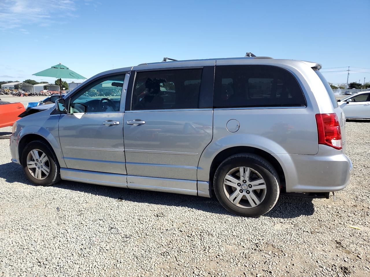 2013 Dodge Grand Caravan Crew - Фото 2
