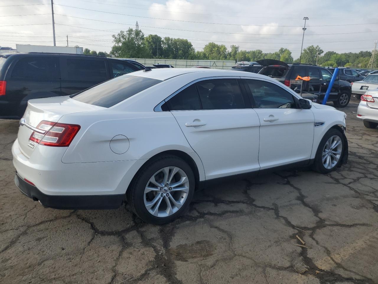 2013 Ford Taurus Sel - Фото 3