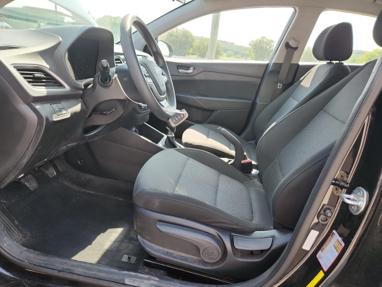 2019 Hyundai Accent Se - Фото 7