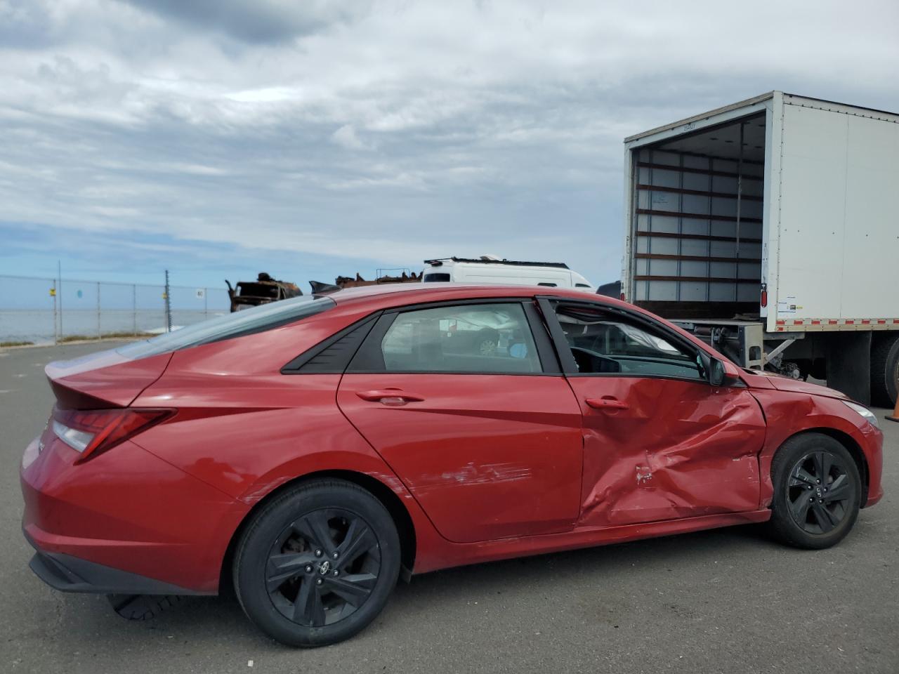 2023 Hyundai Elantra Blue - Image 3