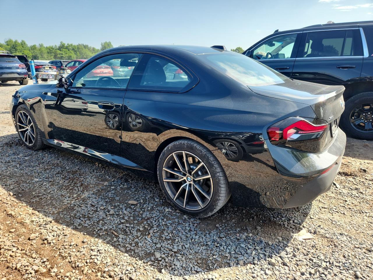 2024 BMW 230Xi - Фото 2