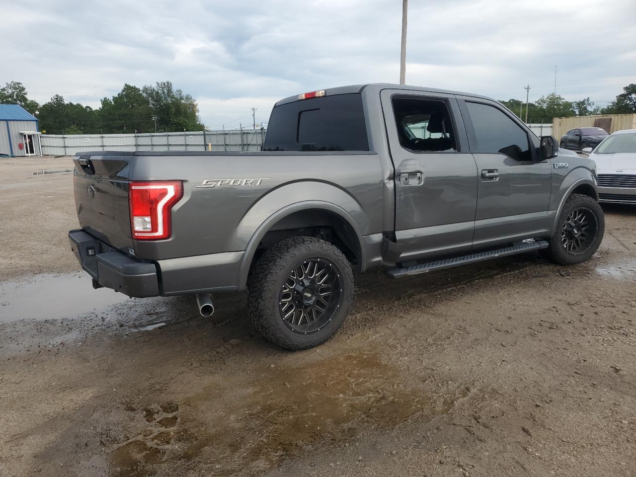 2017 Ford F150 Supercrew - Image 3