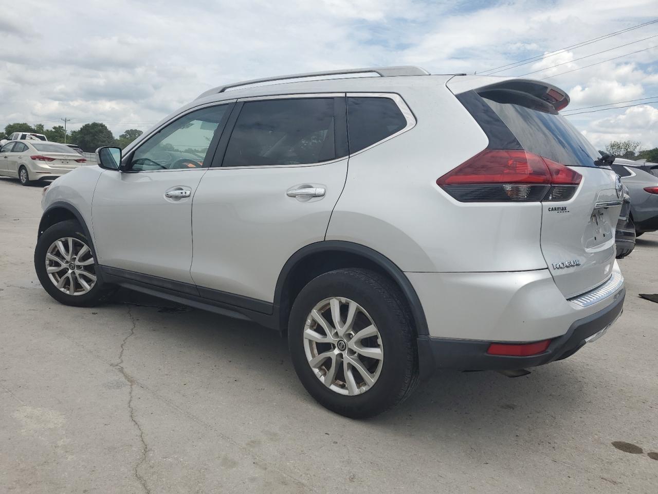 2018 Nissan Rogue S - Image 2