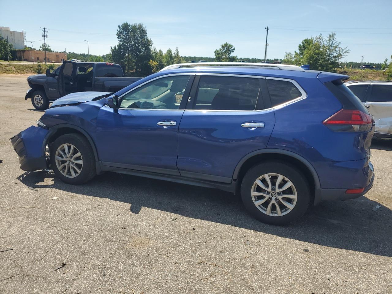 2020 Nissan Rogue S - Фото 2