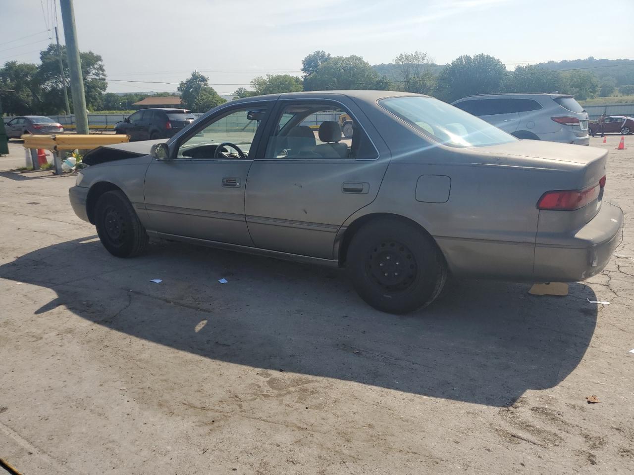 1998 Toyota Camry Ce - Image 2