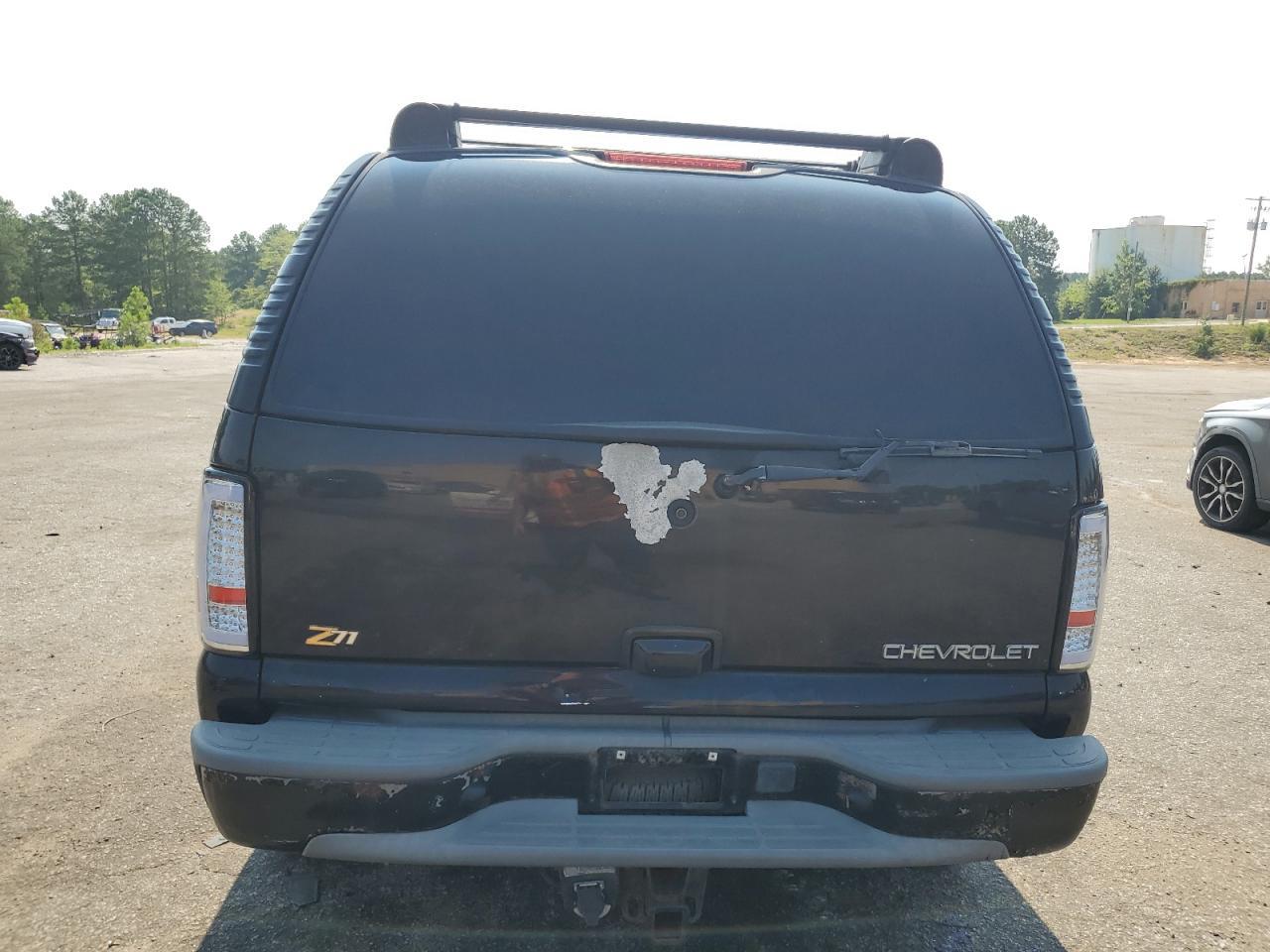 2003 Chevrolet Tahoe K1500 - Image 6