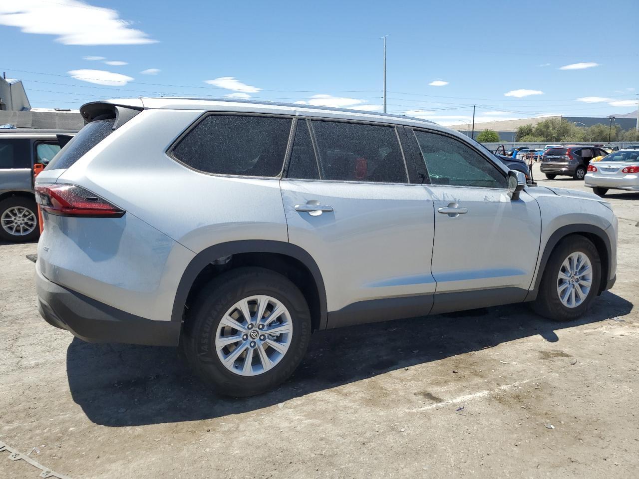 2025 Toyota Grand Highlander Le - Фото 3