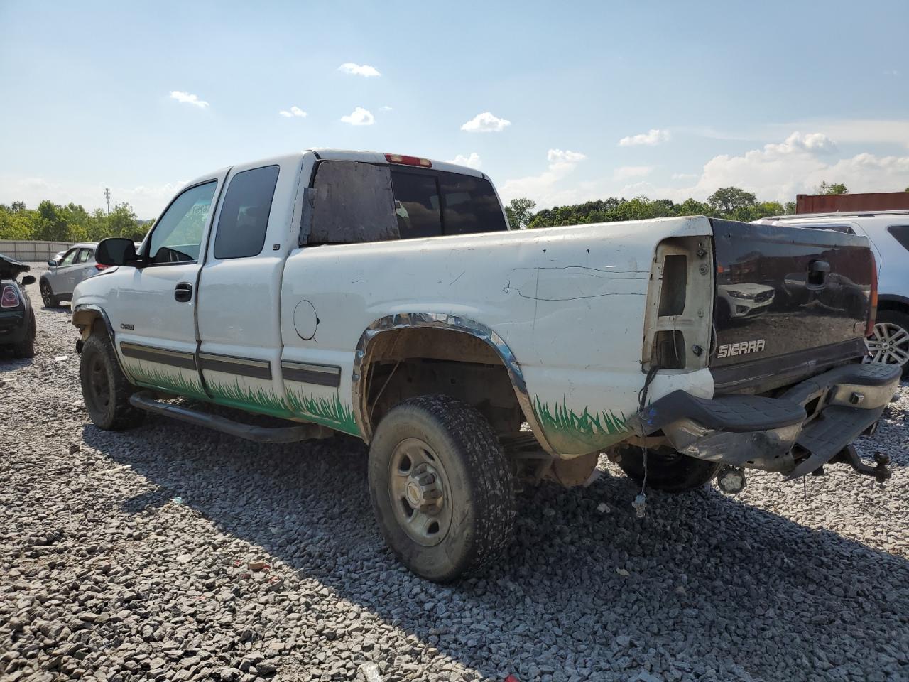 2000 Chevrolet Silverado C2500 - Фото 2
