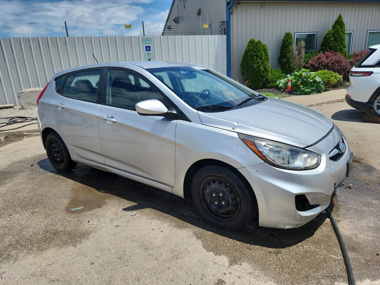 2012 Hyundai Accent Gls - Фото 4