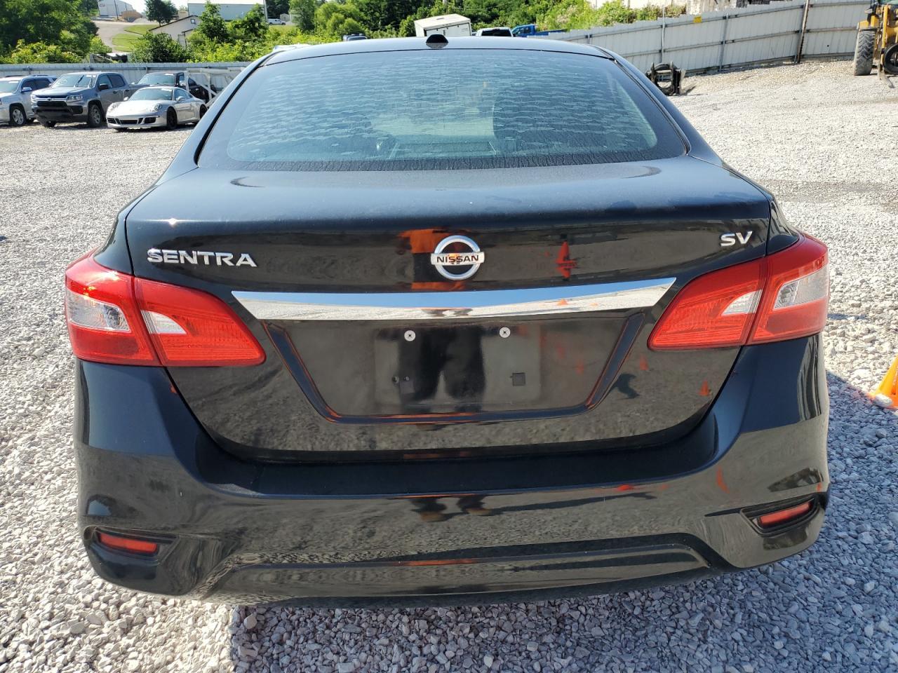 2017 Nissan Sentra S - Фото 6