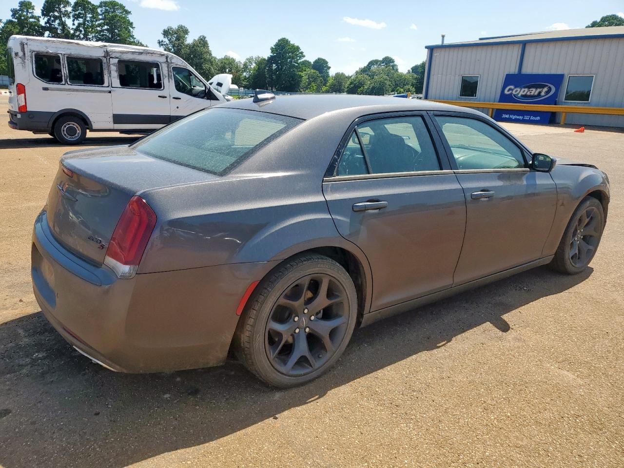 2021 Chrysler 300 S - Фото 3