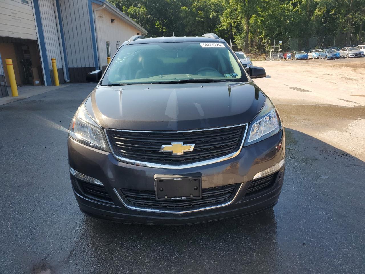 2017 Chevrolet Traverse Ls - Image 5